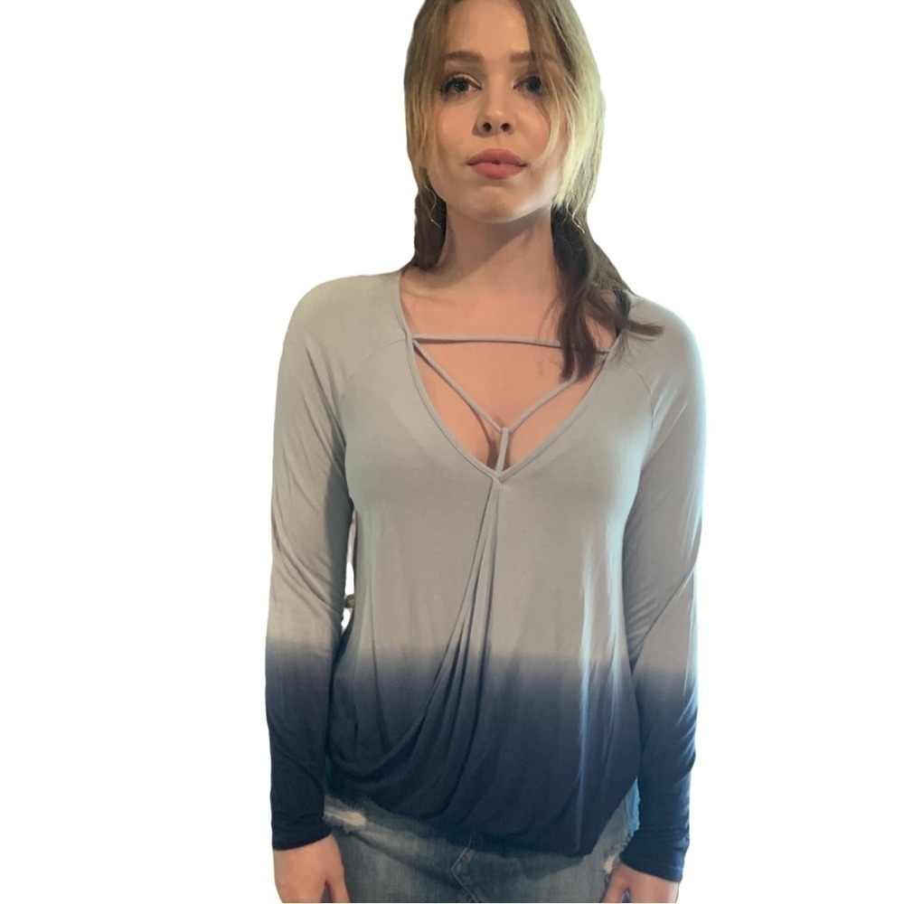American Eagle Soft & Sexy light blue/ dark blue long sleeve shirt size small - Picture 2 of 7